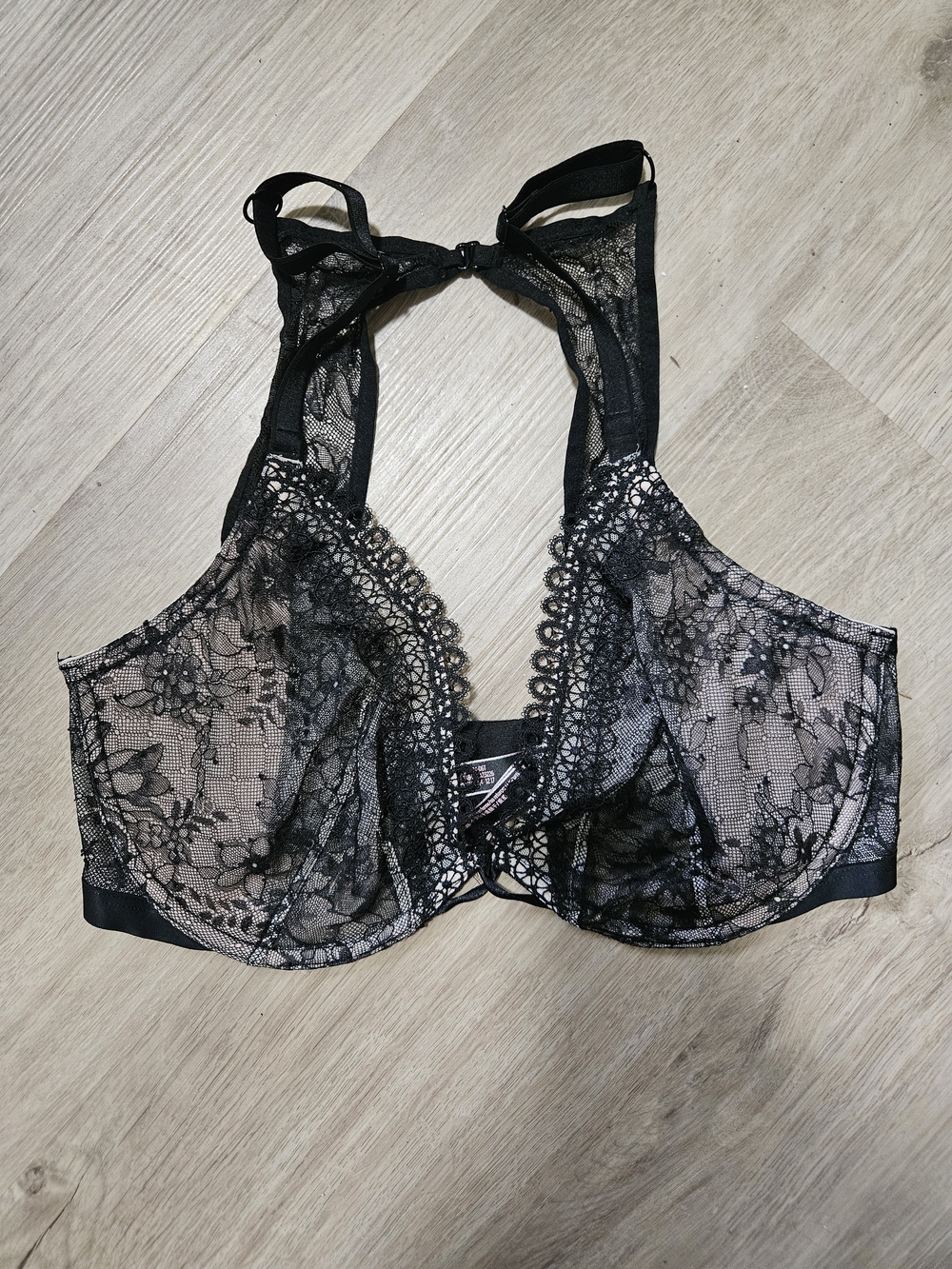 Victoria's Secret Very Sexy Black Lace Half Lined Plunge Bra 36DD